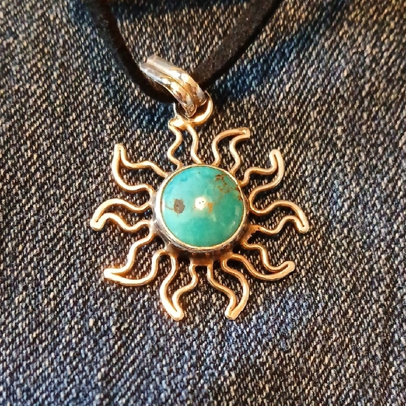 Silver Sun Pendant with Turquoise Center Marked 925 - Picture 1 of 8